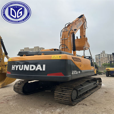 현대 220LC-9S 발굴기 및 강력한 토지 이동 프로젝트