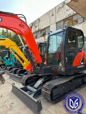 사용 된 Doosan DX60 6톤 소형 발굴기