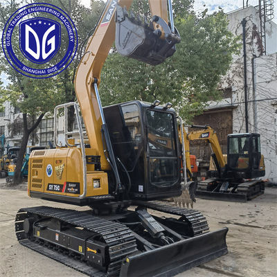 사용 된 Sany SY75C 7.5Ton 첨단 수압 시스템과 함께 작은 발굴기
