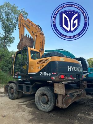 R210w-9 21 톤 사용중인 현대 엑스컬레이터