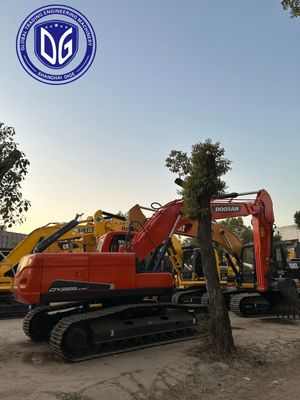 견고한 건설 디자인 DX225 사용 된 Doosan Excavator 22.5 톤