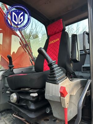 견고한 건설 디자인 DX225 사용 된 Doosan Excavator 22.5 톤