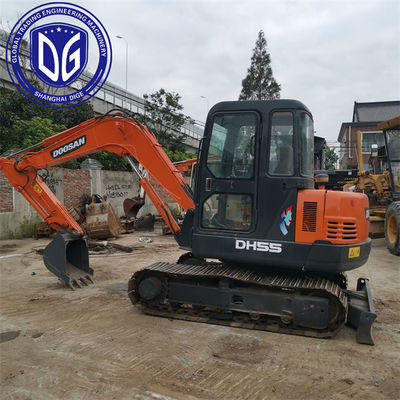 사용자 친화적 인 운영 DH55 사용 된 Doosan Excavator 5.5t 전문적으로 유지 유지