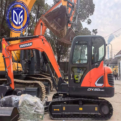 DX60E-9C 사용 된 Doosan 6 톤 발굴기 하이드로릭 머신