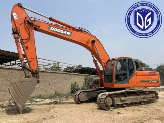 시간 및 노동 절약 DX300LC 30t 고도로 내구성있는 사용 된 Doosan 발굴기