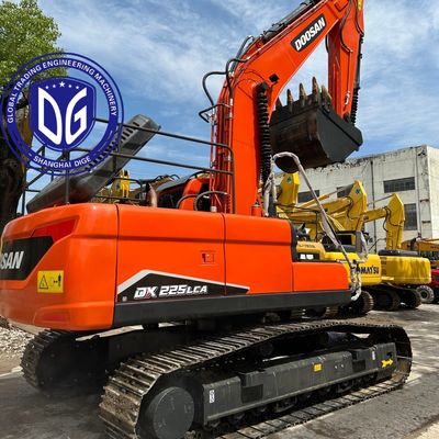사용된 두산 DX225 굴삭기, 믿을 수 있는, 저렴한 중장비