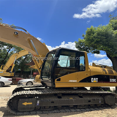 중고 Caterpillar 320C 20t 발굴기 최고의 가격으로 재고 중 견고하고 강력한 발굴기 판매